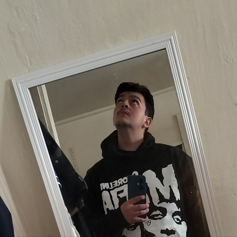 Meet your Posher, Nikkolas